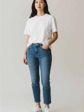 Frame Denim Ankle Crop Jeans in Medium Blue Wash
